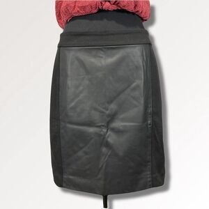 Loft Faux Leather Pencil Skirt Women’s Size 8 Petite